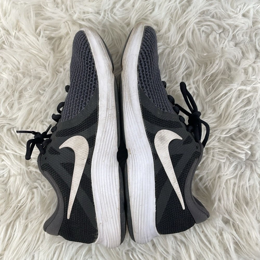 NIKE Wmns Revolution 4 'Anthracite' Size 8.5 - Picture 8 of 10